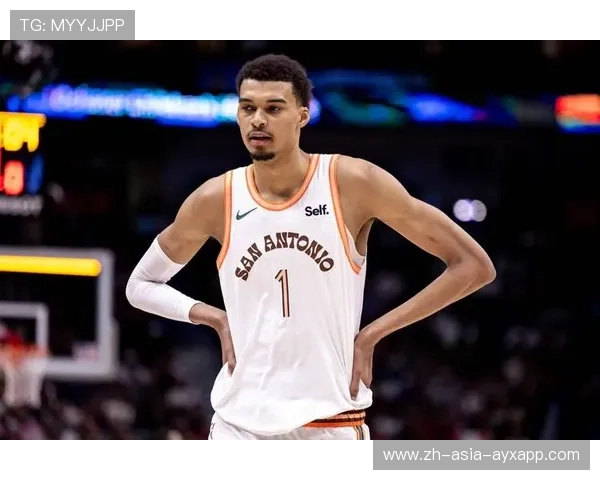 NBA球员的别样时刻：在训练场跳踢踏舞释放激情