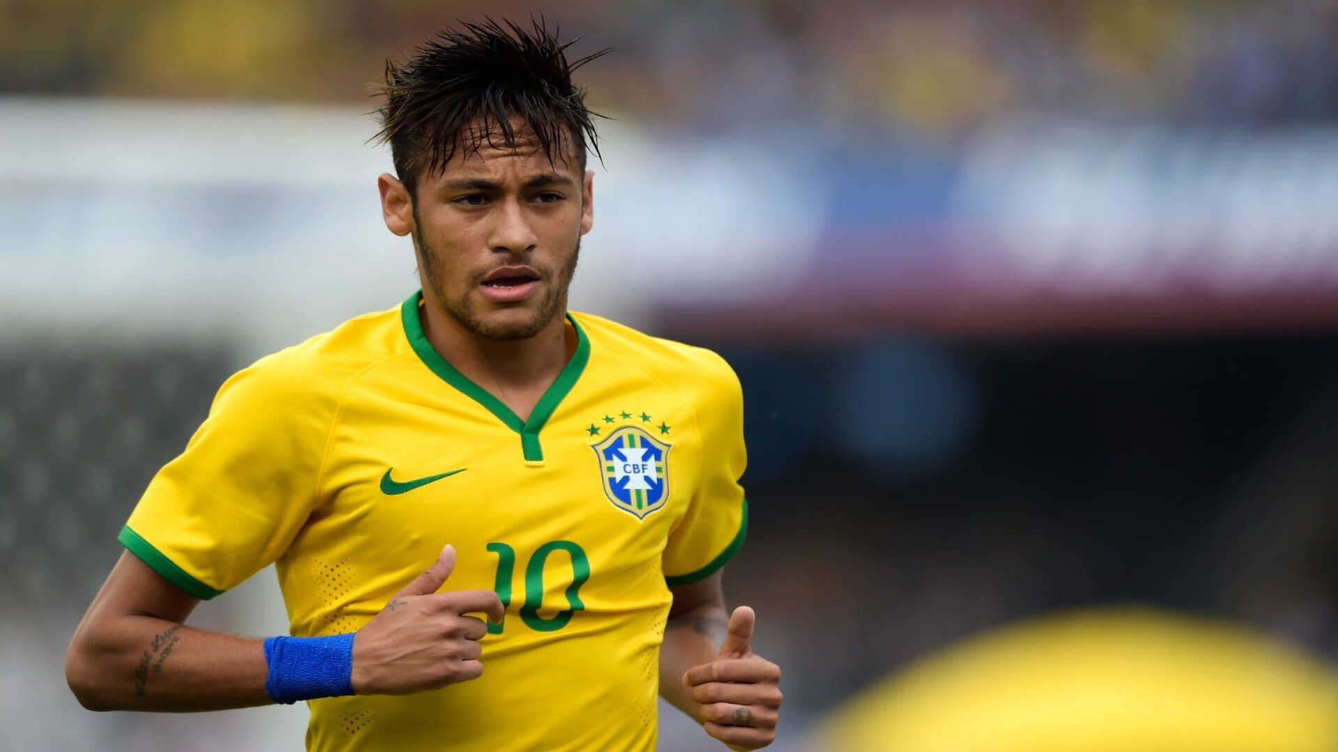 门将都绝望的一脚射门，门将butt